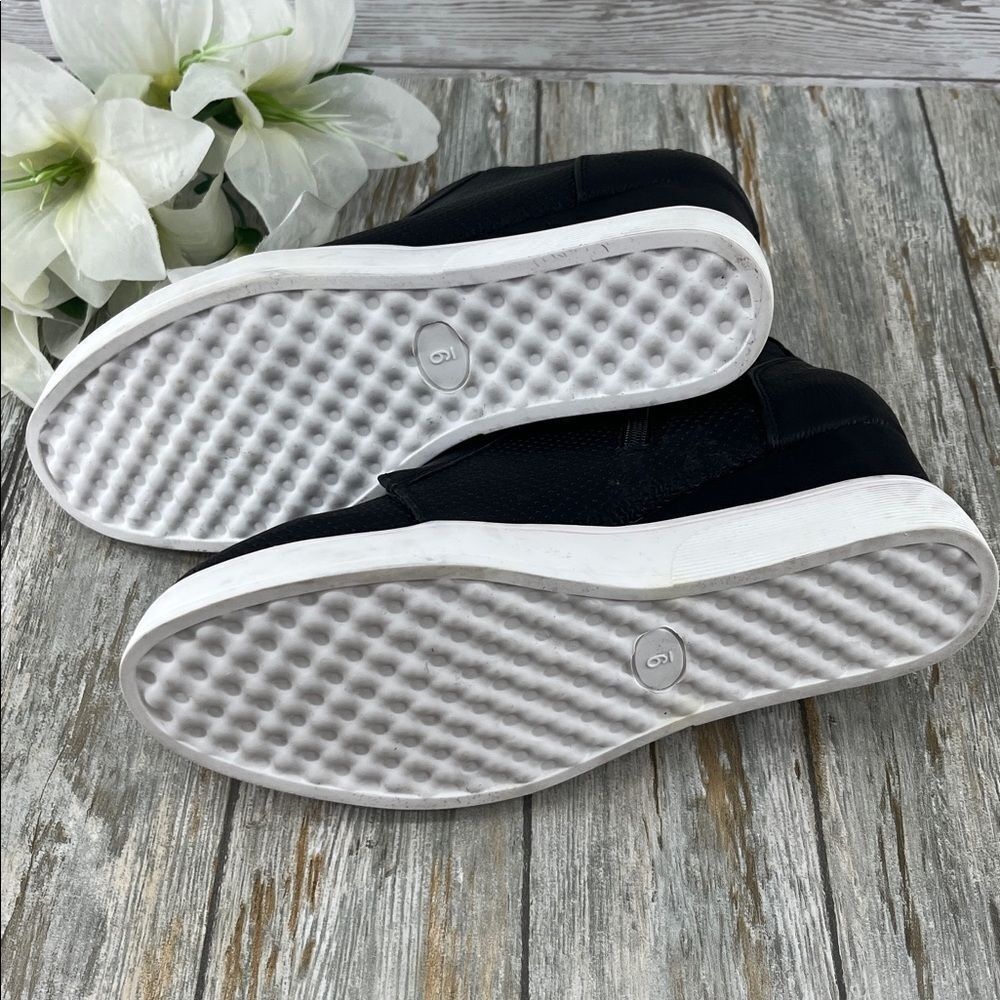 Women’s Journee Collection Black Wedge Sneakers Ankle Booties Shoes Size 9 - Picture 5 of 6